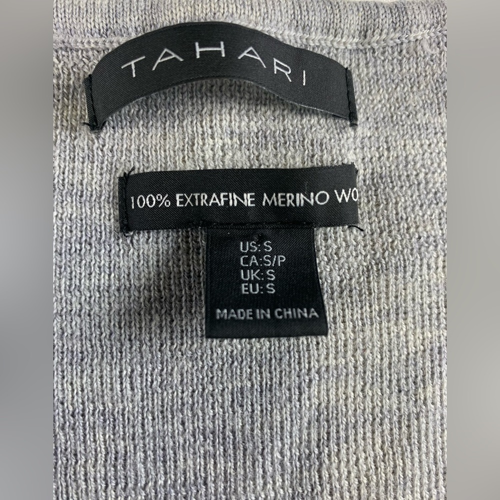 Tahari Gray 100% Extrafine Merino Wool V-Neck Sleeveless Sweater - Size S - Picture 8 of 8